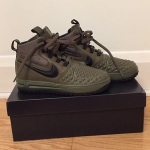 Brand New Nike Lunar Force 1 DuckBoot